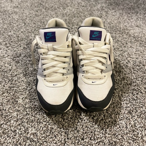 Nike Air Max - Picture 3 of 5